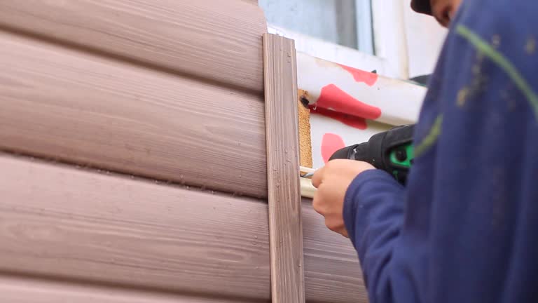 Siding Removal and Disposal in Linden, AZ